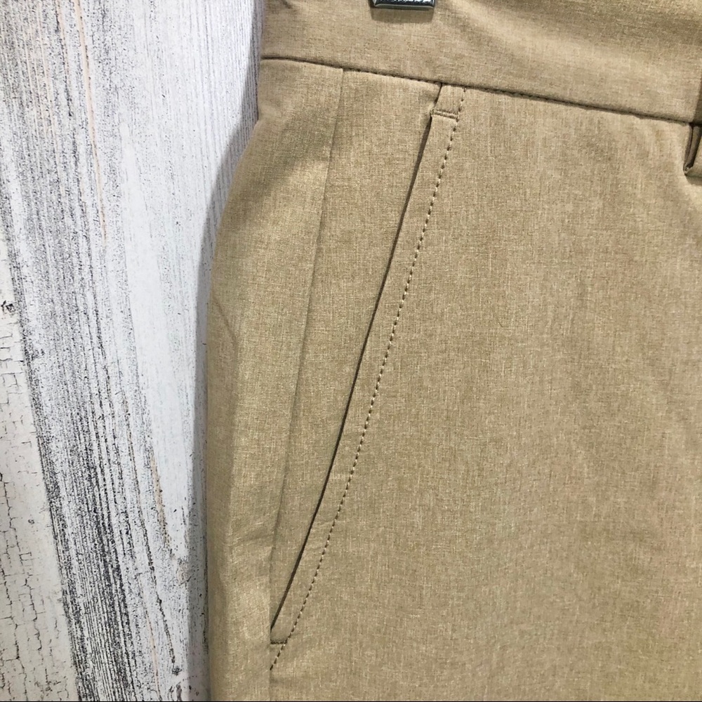 Vineyard Vines 10” Preformance Breaker Khaki NWT - Picture 4 of 13